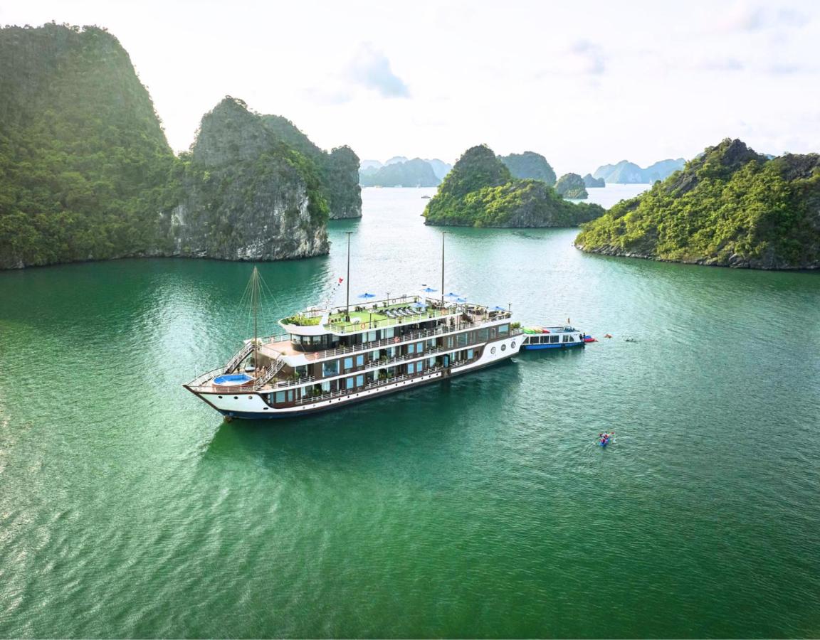 Du thuyền M’gloria Lan Hạ