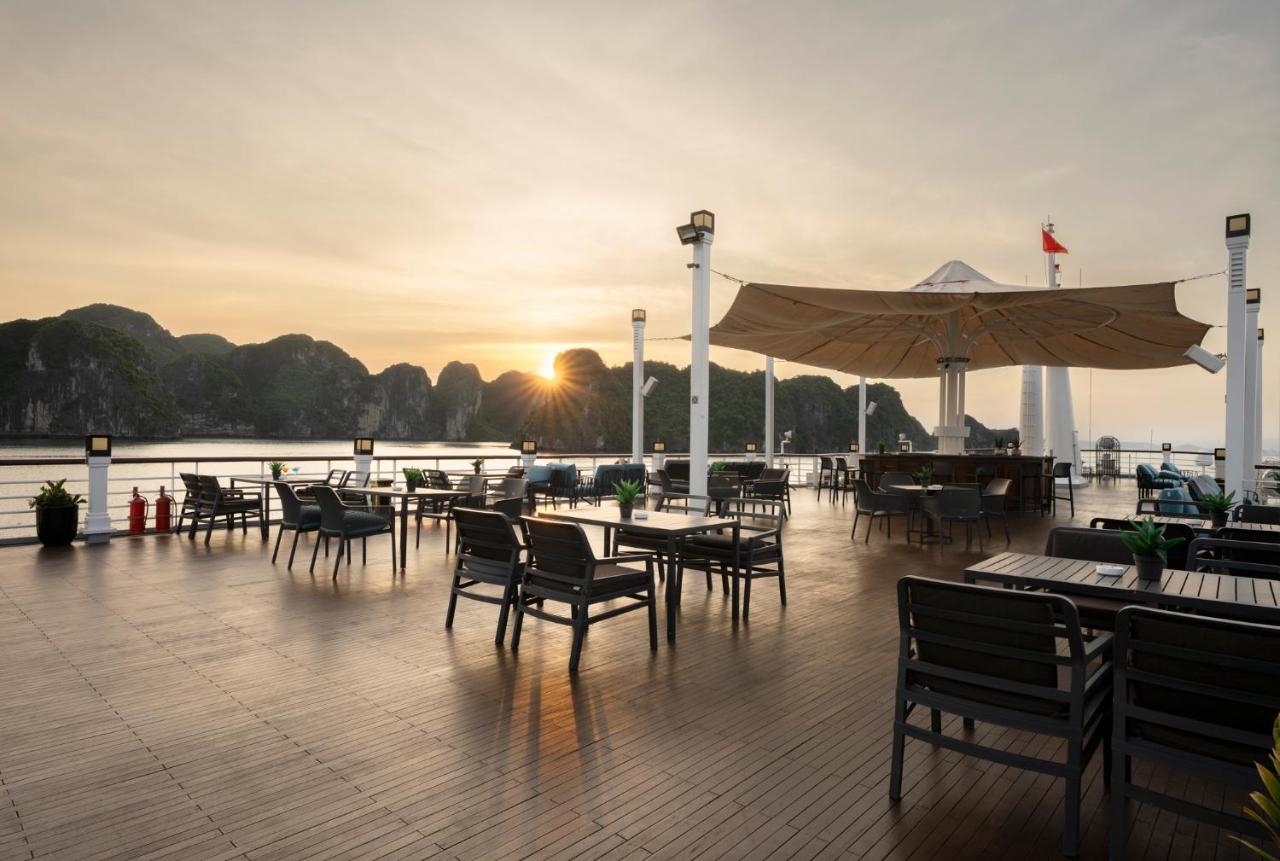 Du thuyền Ambassador Signature Lan Hạ 3N2Đ