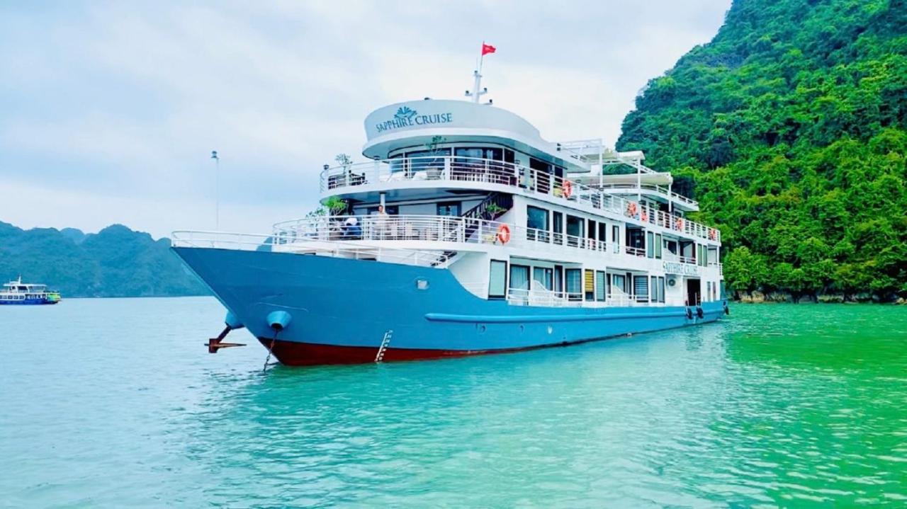 Du thuyền Sapphire Lan Hạ