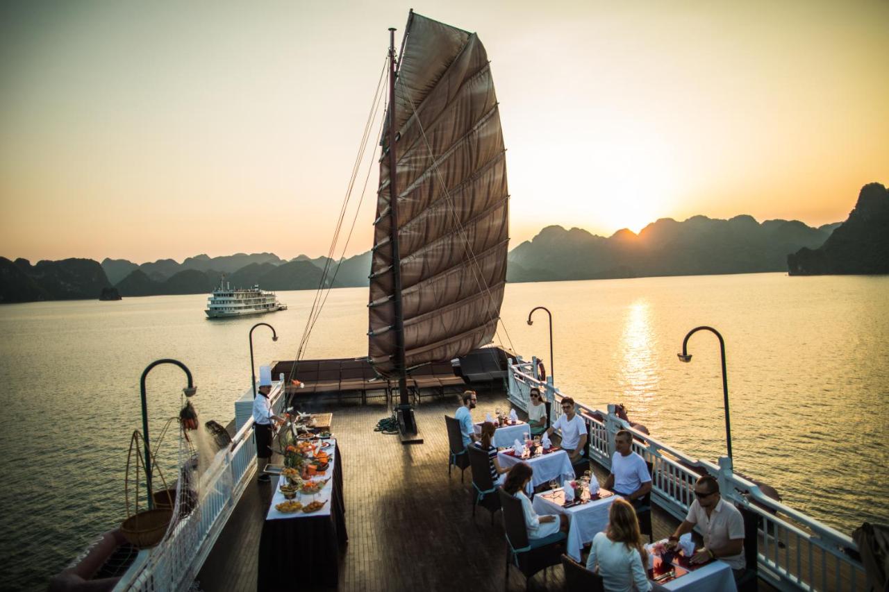 Du thuyền Bhaya Hạ Long