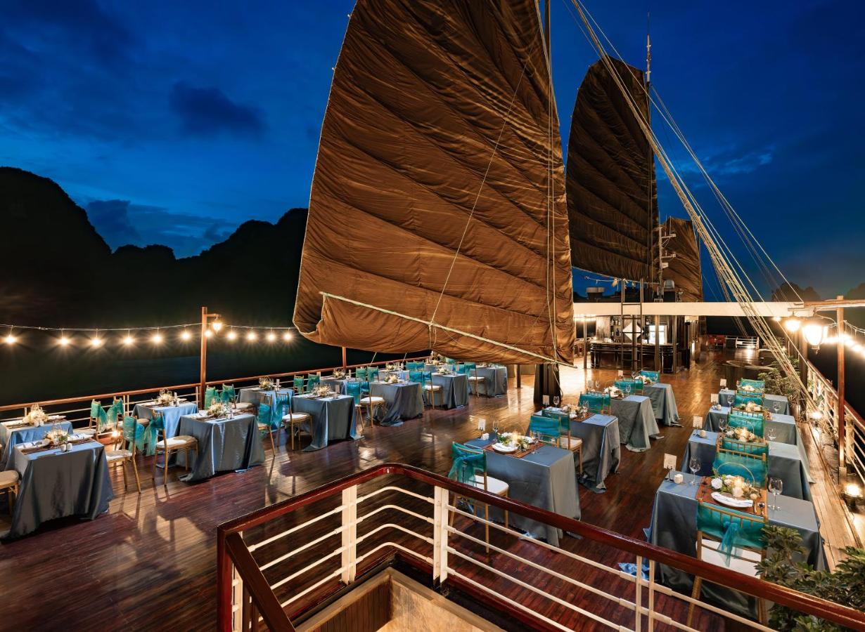 Du thuyền Amanda Luxury Lan Hạ