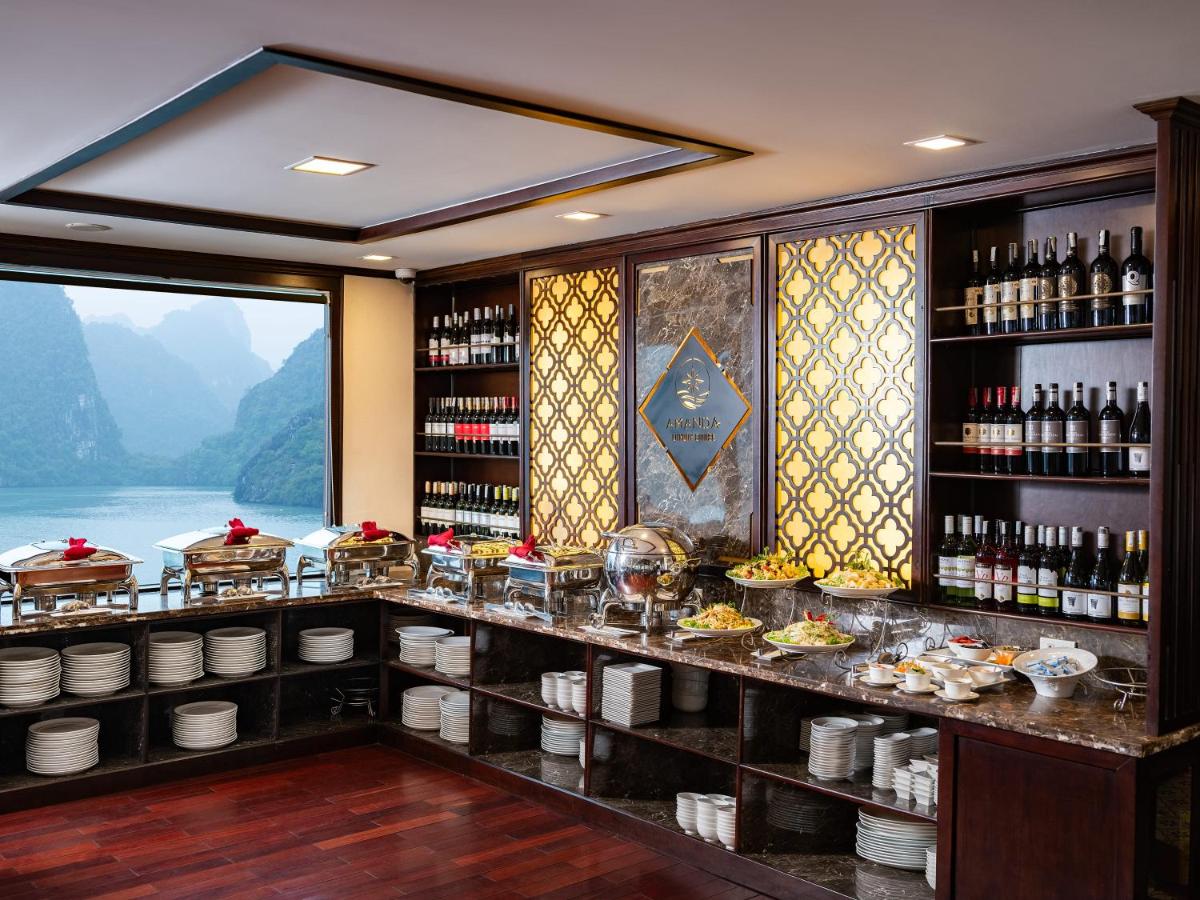 Du thuyền Amanda Luxury Lan Hạ