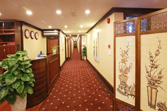 Du thuyền La Pinta Hạ Long