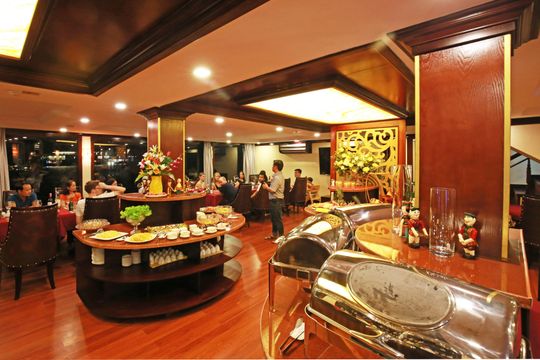 Du thuyền La Pinta Hạ Long