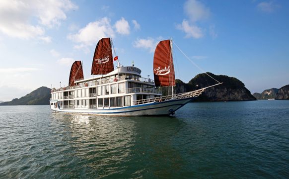 Du thuyền La Pinta Hạ Long