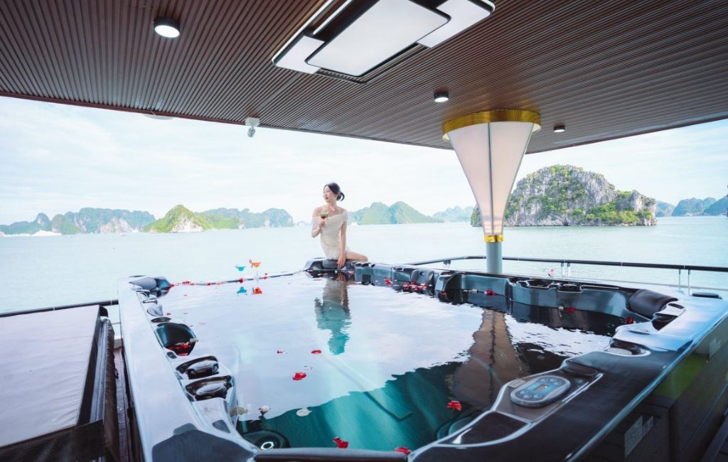 Du thuyền Apollo Premium Hạ Long
