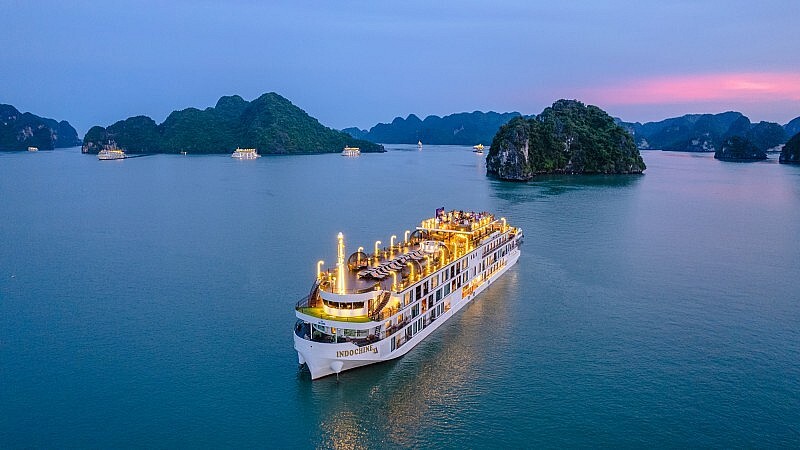 Du thuyền Indochine Premium Hạ Long 3N2Đ