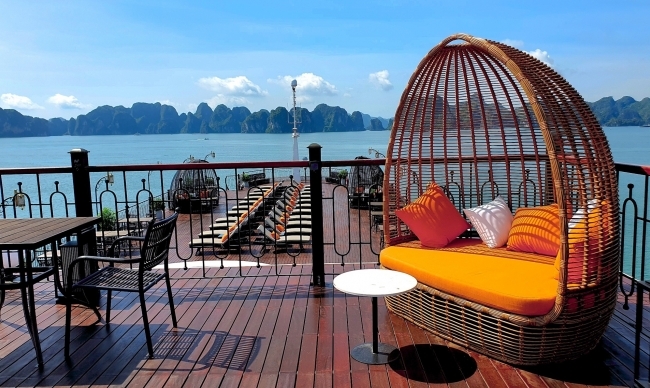 Du thuyền Indochine Premium Hạ Long 3N2Đ