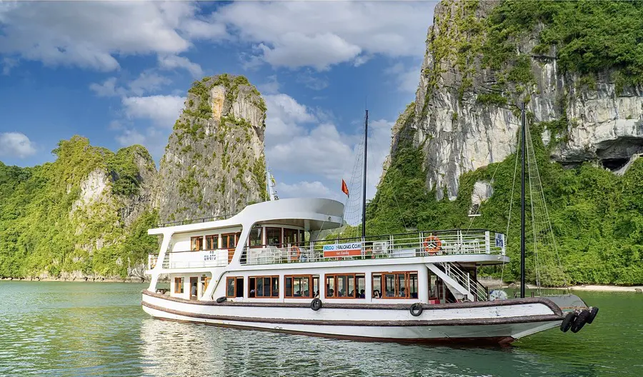 Du thuyền Wego Hạ Long