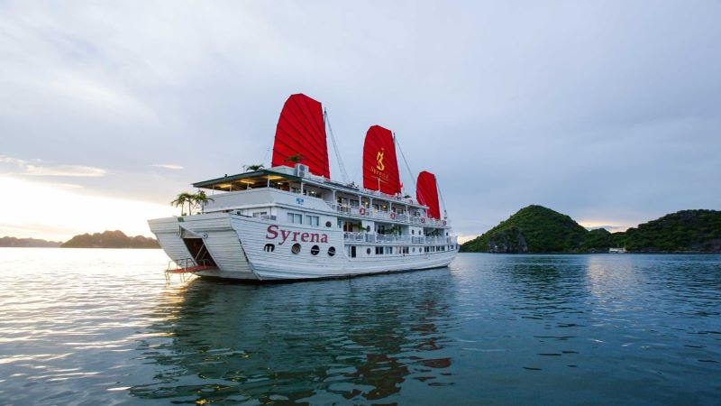 Du thuyền Syrena Hạ Long