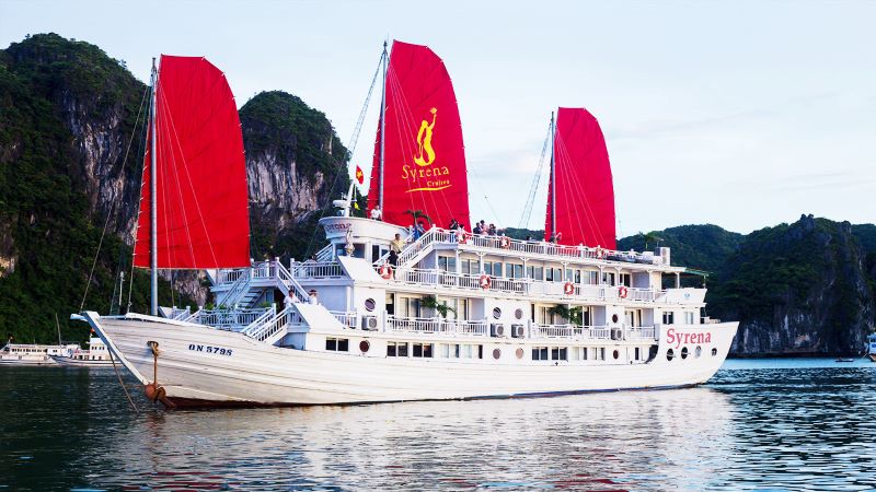 Du thuyền Syrena Hạ Long