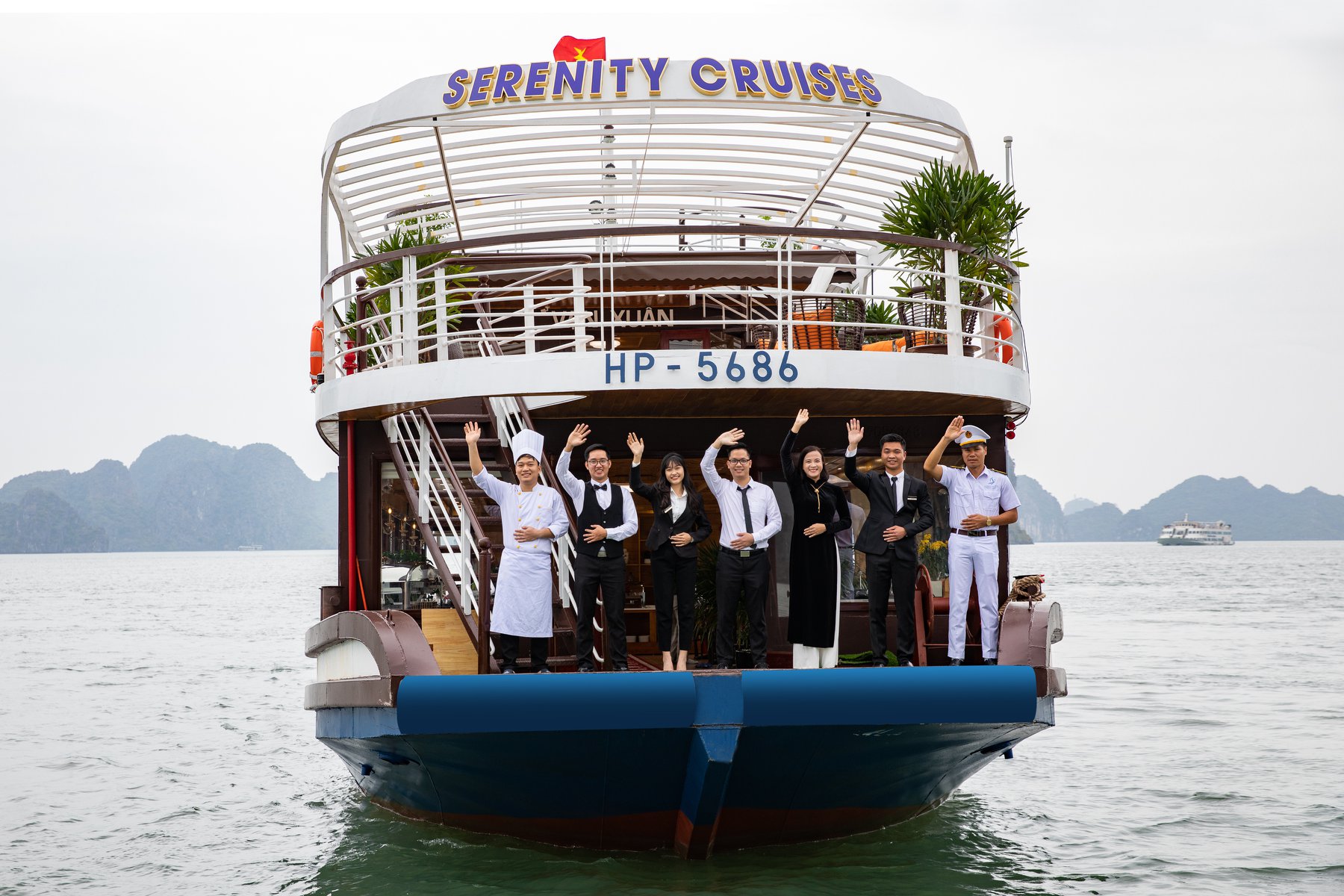 Du thuyền Serenity Luxury Lan Hạ