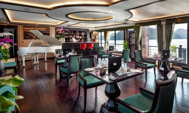 Du thuyền Orchid Premium vịnh Hạ Long- Lan Hạ