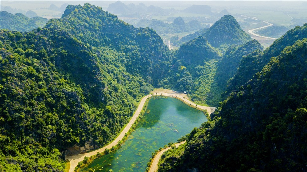 [Trong ngày]Tour HN – Cố đô Hoa Lư – Tuyệt Tình Cốc – Địa tạng Phi Lai Tự – HN (TRNB010)