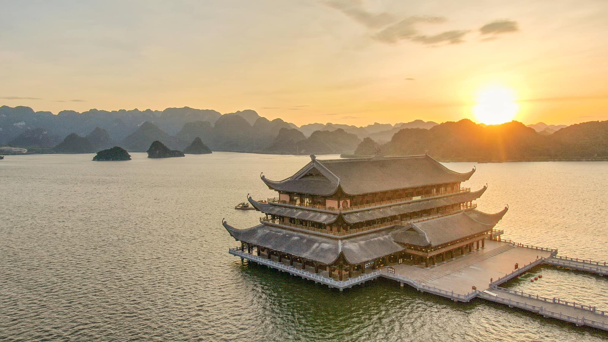 [Trong ngày]Tour HN – Chùa Tam Chúc – Địa tạng Phi Lai Tự – HN (TRHNA002)