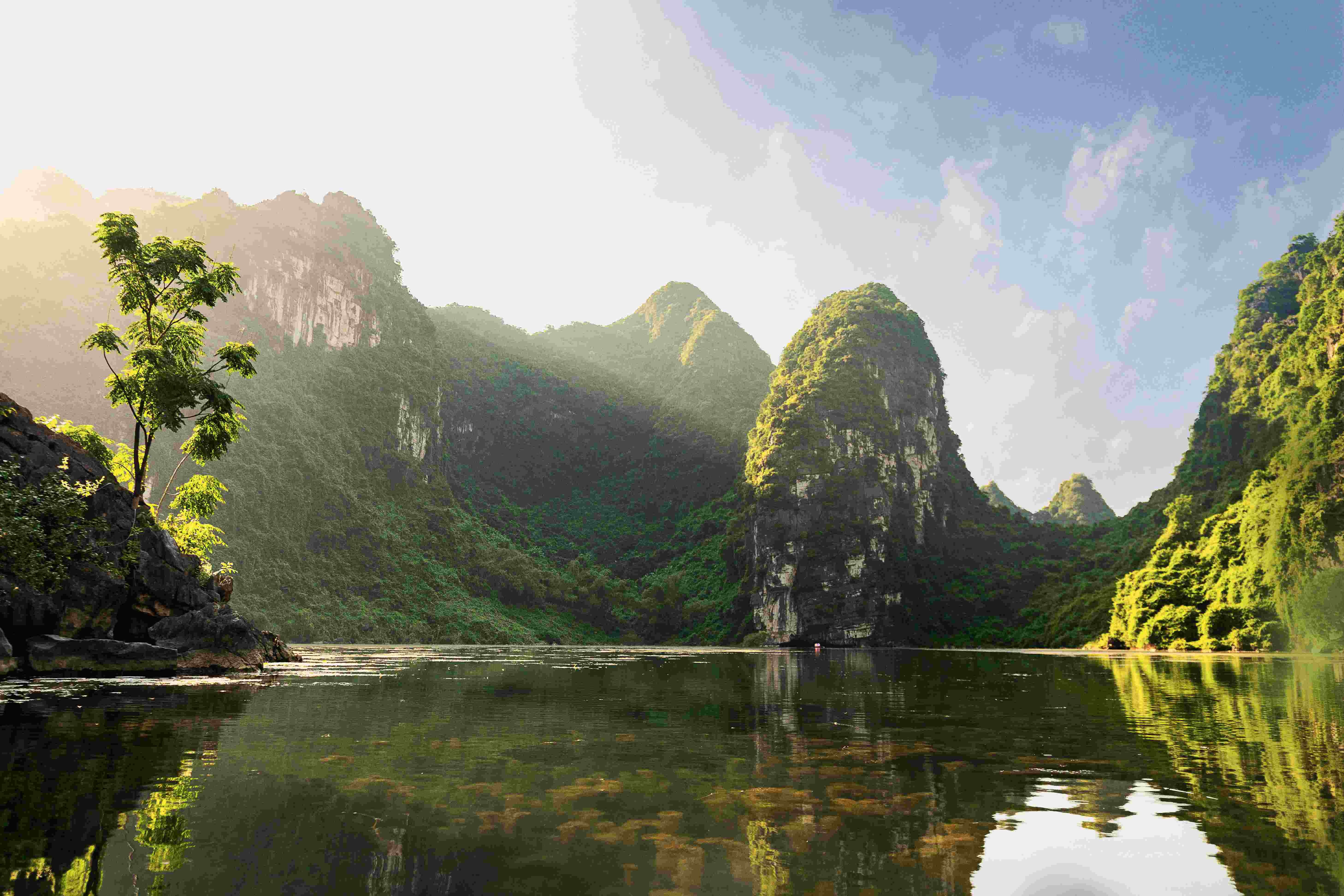 [Trong ngày]Tour HN – Cố đô Hoa Lư – Tràng An – Chùa Cây Thị – HN (TRNB014)