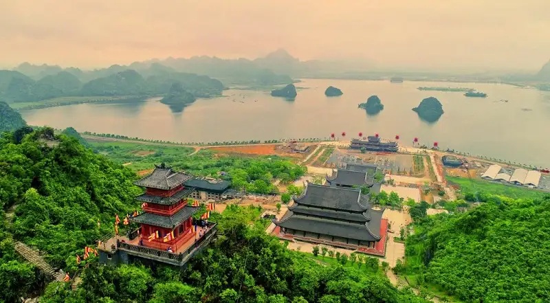 [Trong ngày]Tour HN – Chùa Tam Chúc – Địa tạng Phi Lai Tự – HN (TRHNA002)