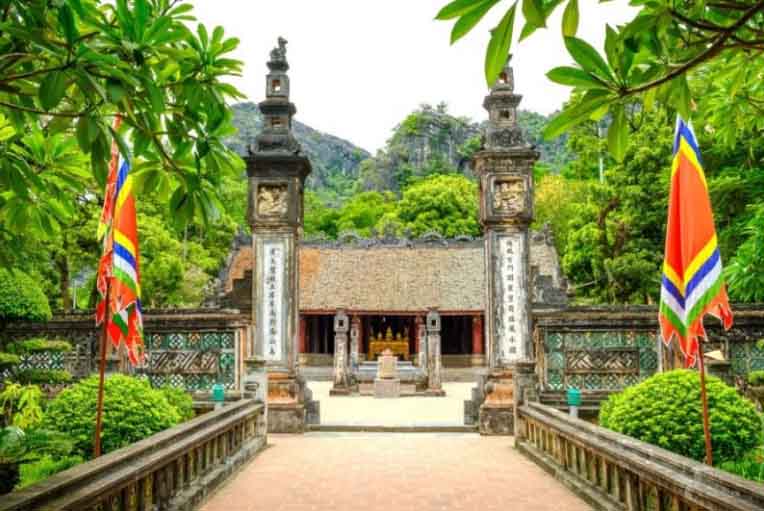 [Trong ngày]Tour HN – Cố đô Hoa Lư – Hang Múa – Tam Cốc – HN (TRNB013)